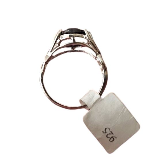 925 Sterling Silver Glass Amethyst Victorian Gemstone Ring (Size 8) - Picture 16 of 16